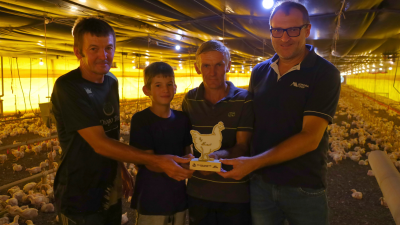 DESTAQUE AVICULTURA EM DEZEMBRO: Fam&iacute;lia Billig faz da evolu&ccedil;&atilde;o grande aliada