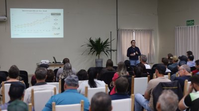 AVICULTURA: Treinamento de Manejo de Ver&atilde;o