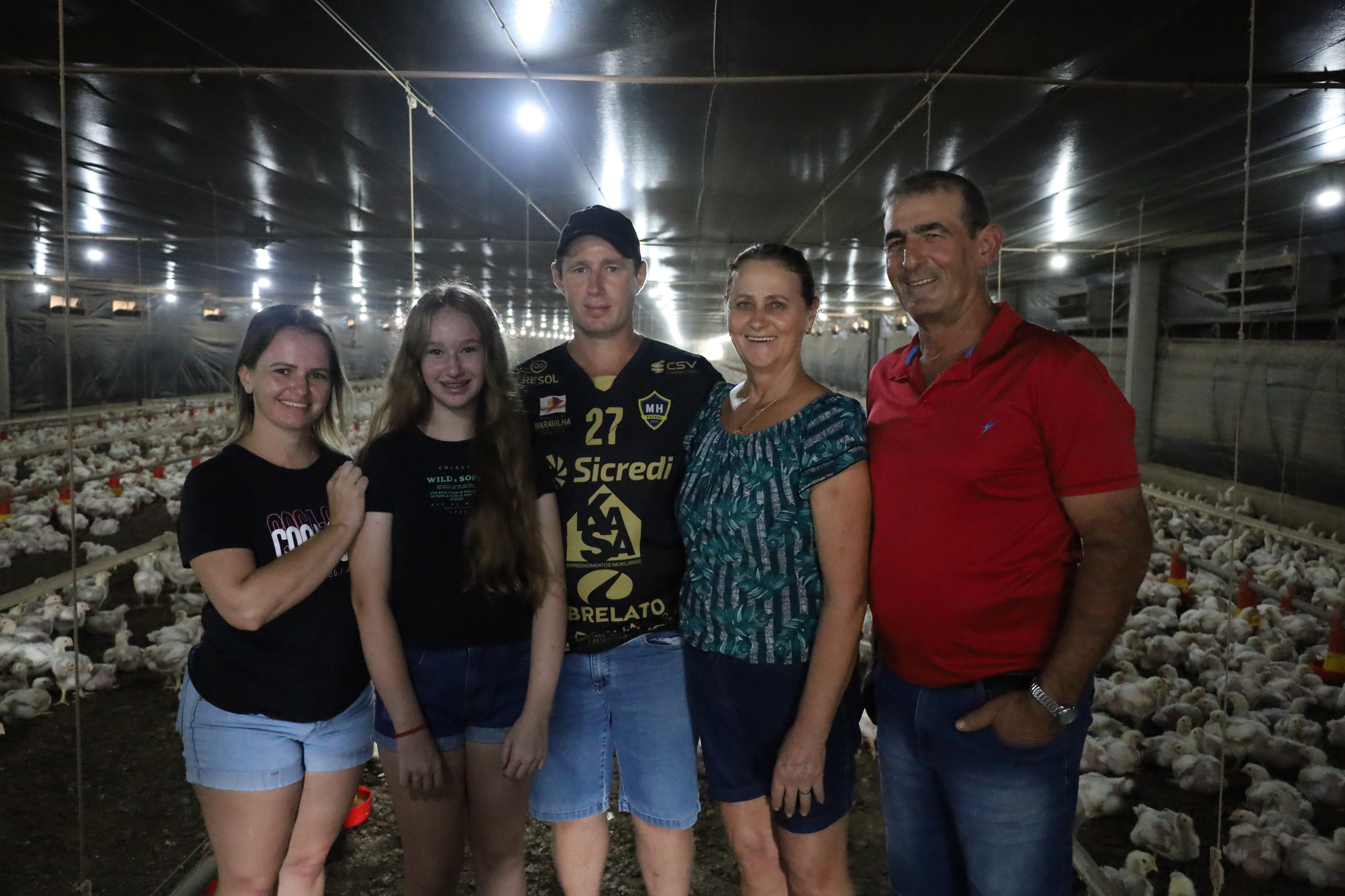 DESTAQUE AVICULTURA M&Ecirc;S DE JANEIRO: Fam&iacute;lia Baldo de Descanso